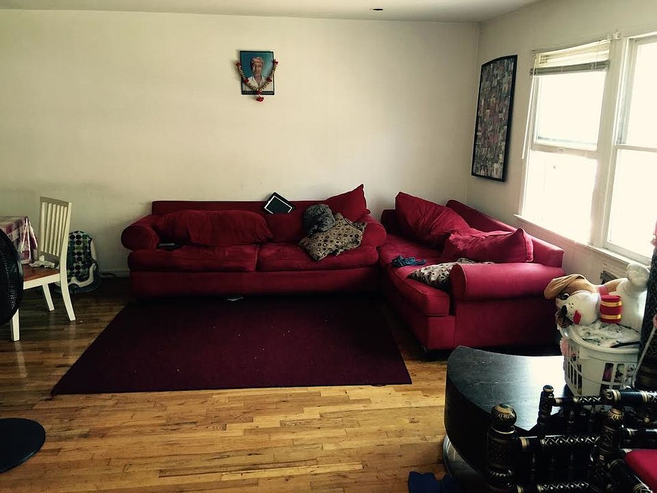 2nd image of 8841 Ransom St #1