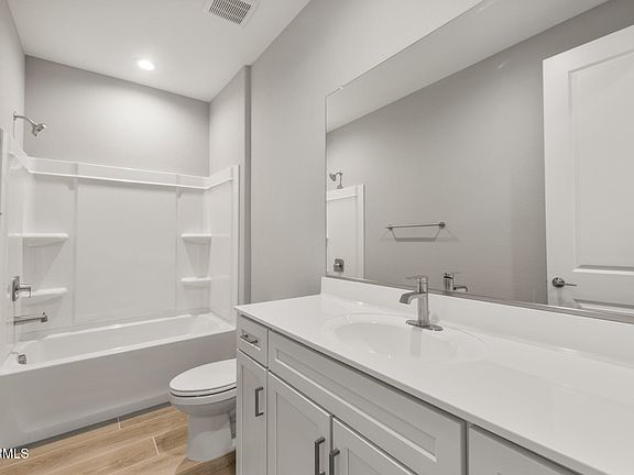 3rd image of 42945 W Palo Abeto Drive