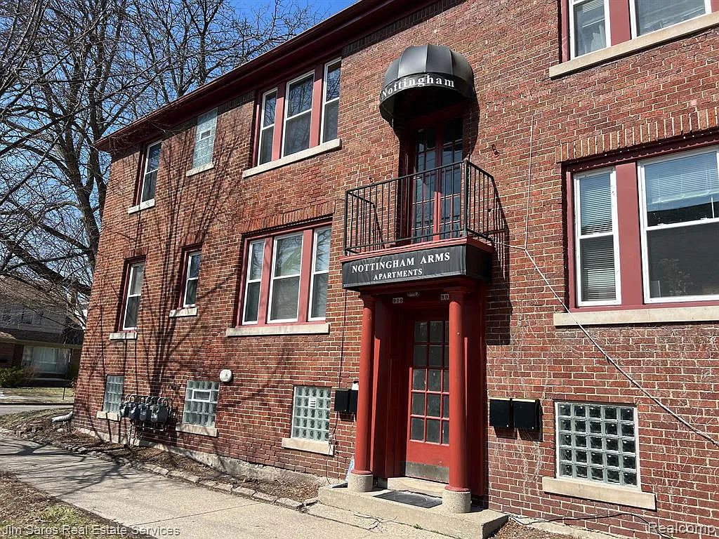 2 bed, 900 sqft, $1,250 — Photo 1