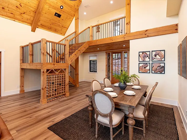 458 Palisade Dr — Photo 22