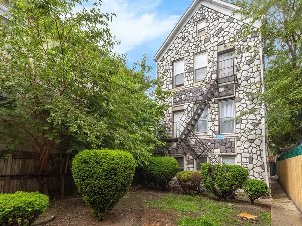 (undisclosed Address), Chicago, IL 60623