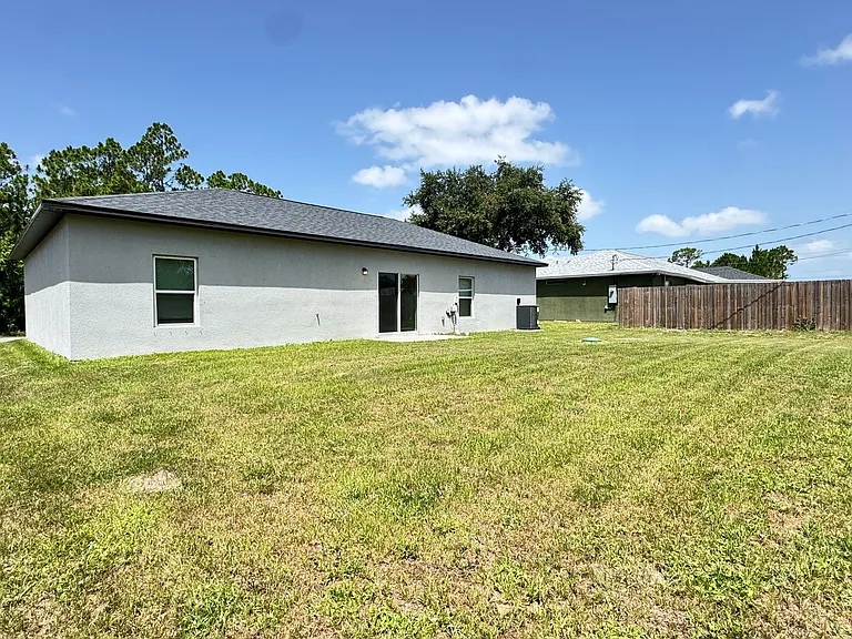 2613 Tolman Ave SE — Photo 42