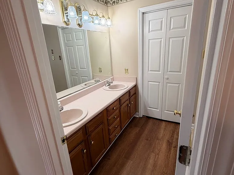 711 Marlin Ln — Photo 16