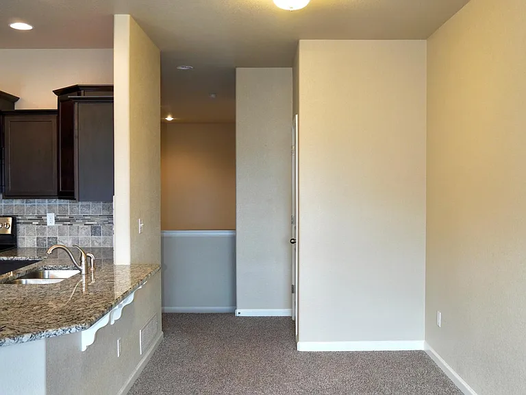 5609 Shamrock Hts — Photo 21