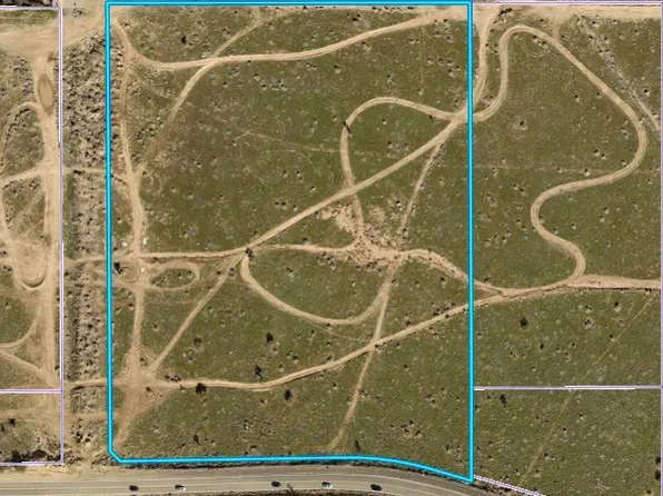 Corner Ave #M, Lancaster, CA 93534