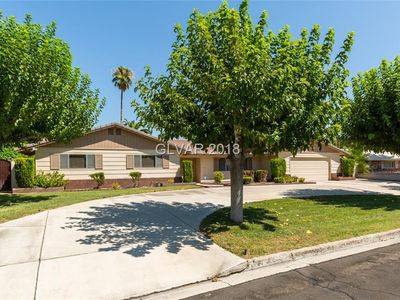 3744 S Rosecrest Cir, Las Vegas, NV, 89121