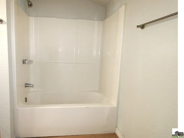 714 S 20th St #B — Photo 12