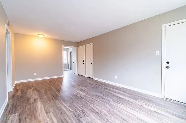 2 bed, 850 sqft, $680 — Photo 4
