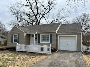 6309 W 74th St, Overland Park, KS 66204