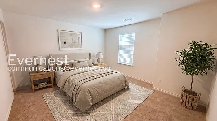 5 bed, 2.5 bath, 2542 sqft, $1,850 — Photo 3