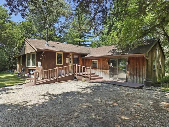 N7083 Evergreen LANE, Elkhorn, WI 53121