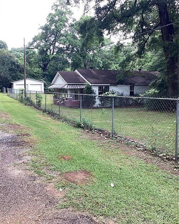1st image of 19475 Railroad St