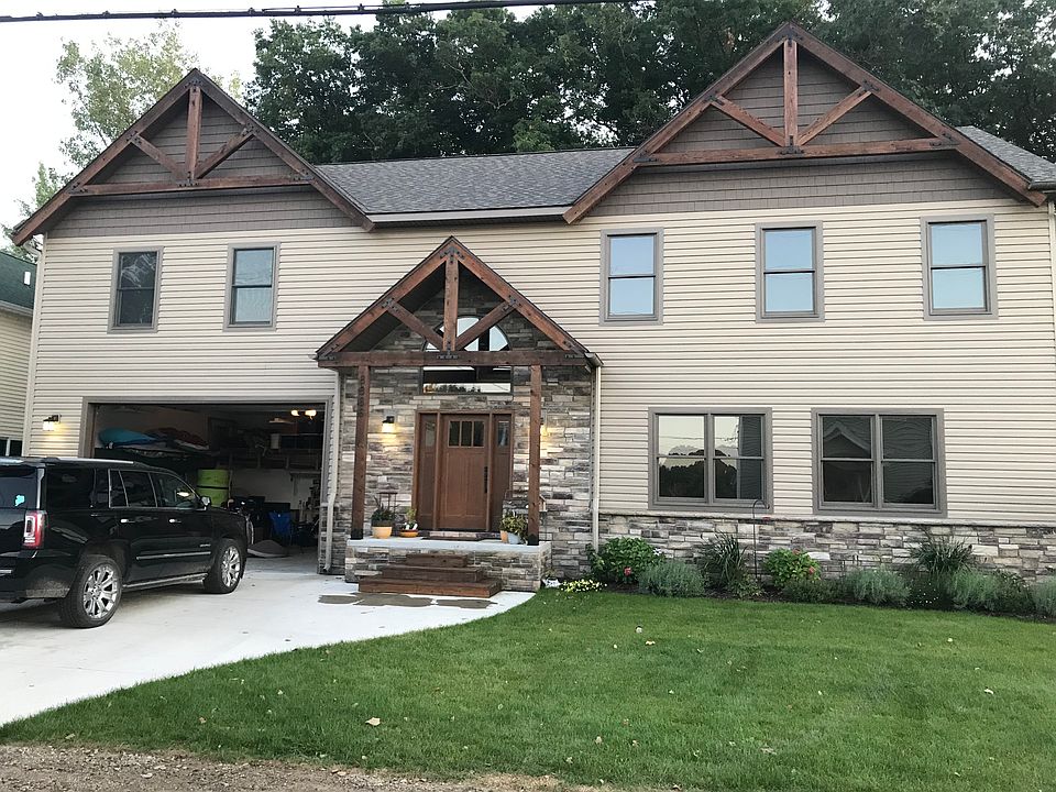 1st image of 8886 Lagoon Dr