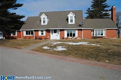1st image of 4201 N 148th St