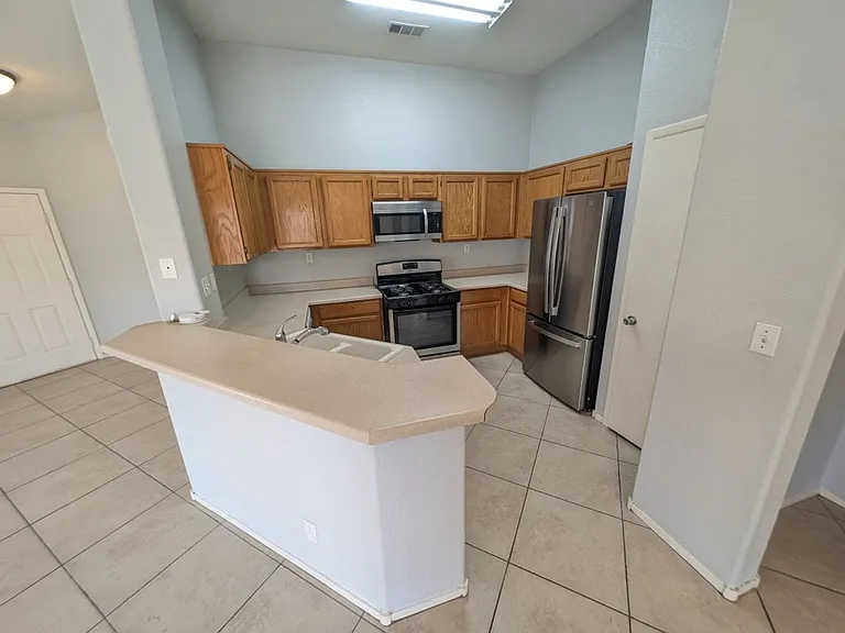 1821 Running Fawn Ct — Photo 6