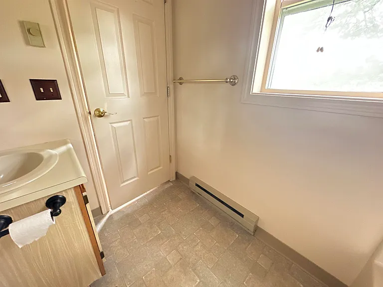 24 Witham St #1 — Photo 32