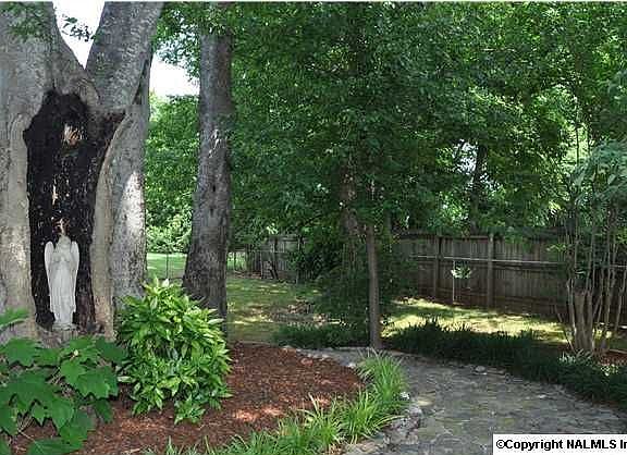 2nd image of 2026 Rosebury Ln SW
