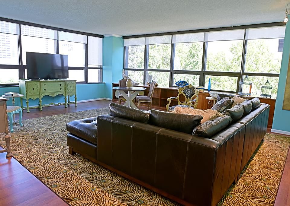 1st image of 5150 Hidalgo St Unit 301