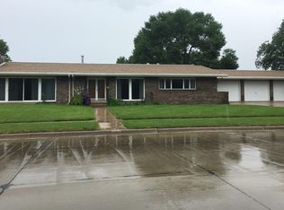 2405 Mulberry St, Yankton, SD 57078