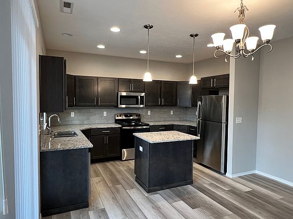 4th image of 18409 E Desmet Ave