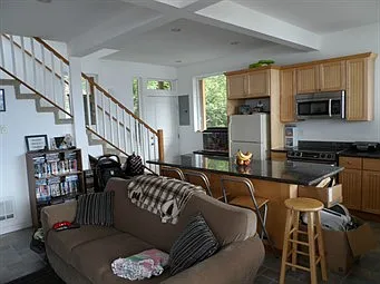 3 bed, 2.5 bath, 1200 sqft, $2,350 — Photo 3