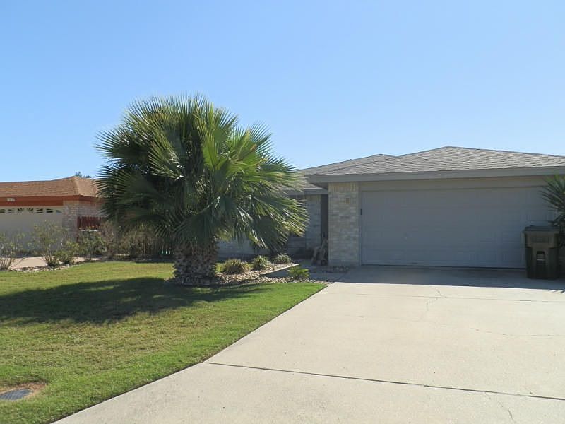 2nd image of 14121 Atascadera Ave