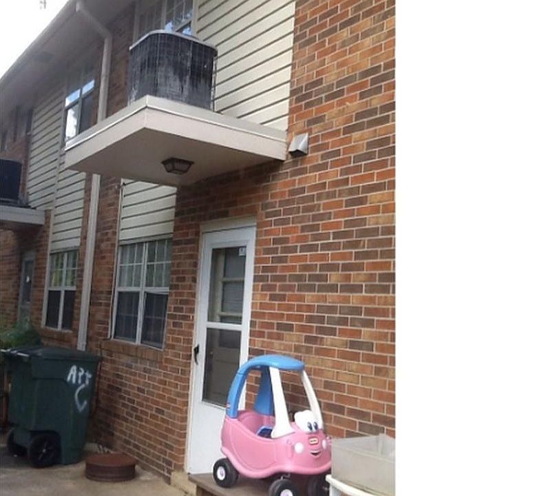 2nd image of 302C Law Rd #C