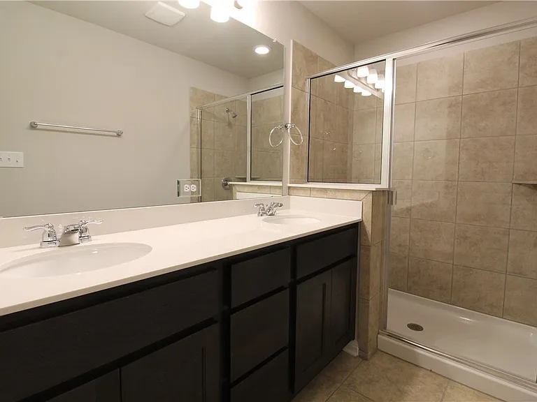 2028 Arendale Dr — Photo 12