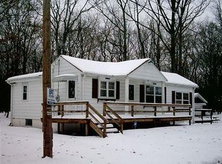 118 Hemlock Dr, Shohola, PA 18458