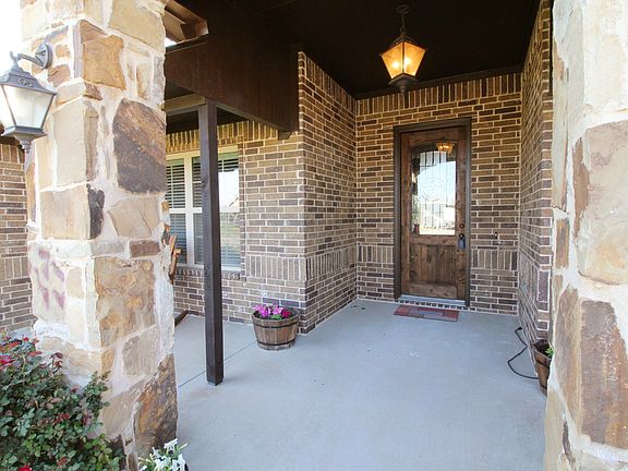 2nd image of 6052 Pin Oak Ct