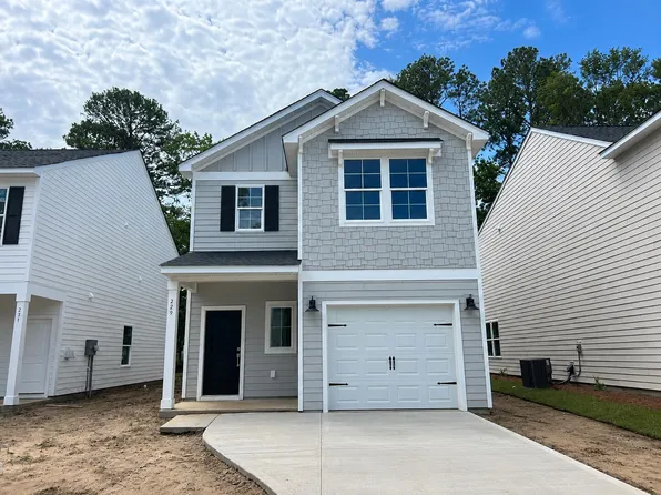 229 Central Creek Dr, Goose Creek, SC 29445