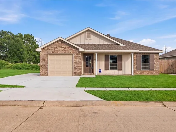 501 Helis Dr, Waggaman, LA 70094