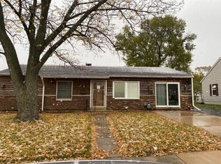 411 Montclair Ct, Romeoville, IL 60446