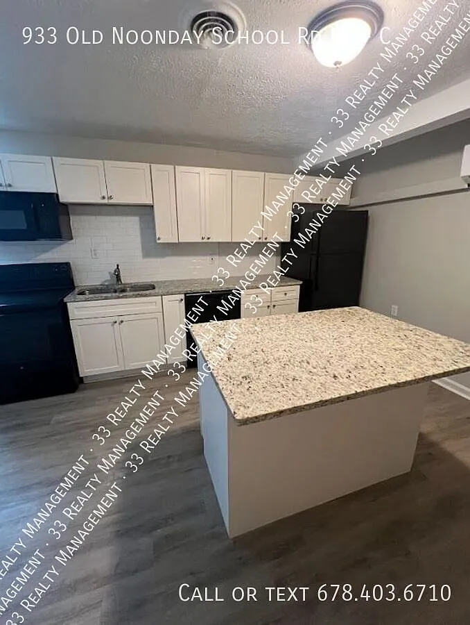Triplex Unit Basement Unit Available Now! - Unit C - 3 Bed/ 2 Bath — Photo 3