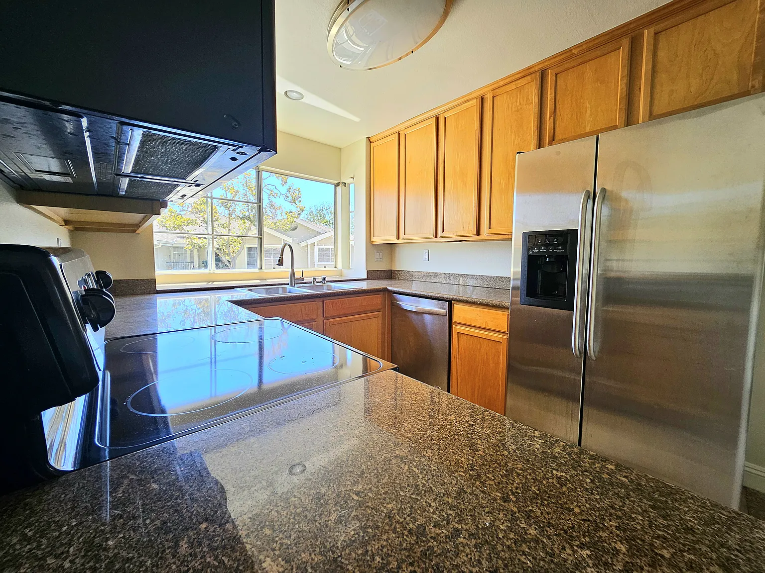 2 bed, 1022 sqft, $3,000 — Photo 3