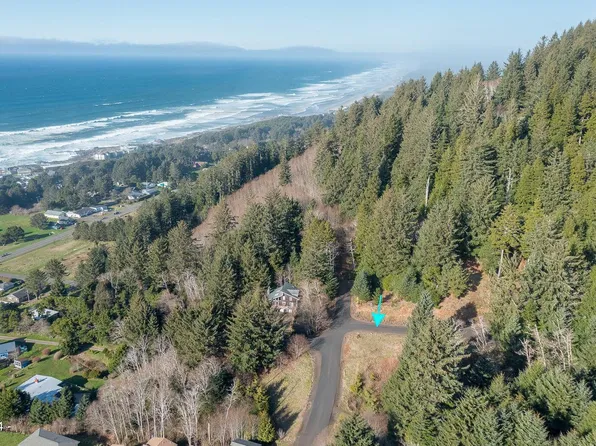 502 Creekside Ln, Yachats, OR 97498