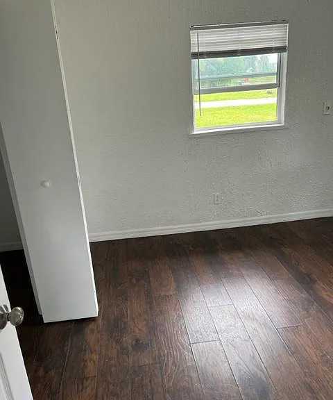 945 S Woodrow Ave — Photo 6