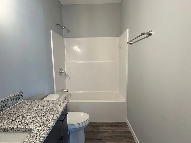 2724 Silver St — Photo 20