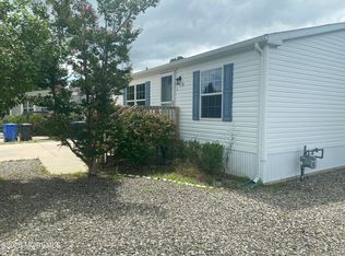 5 Maple Tree Ct, Manahawkin, NJ 08050