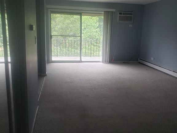 4th image of 2556 Waterbury Dr APT 1906