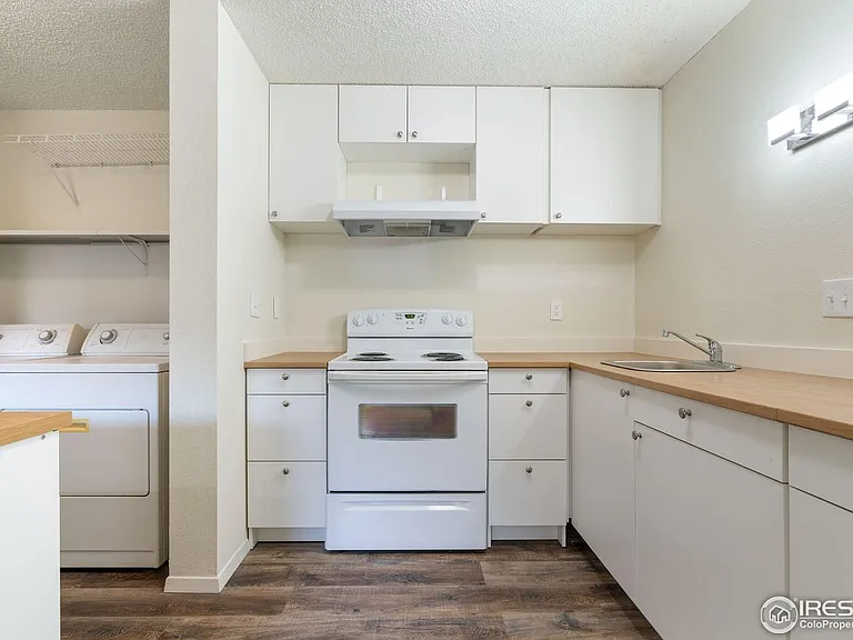 925 Columbia Rd #122 — Photo 12