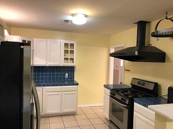 4th image of 346 Langton Dr