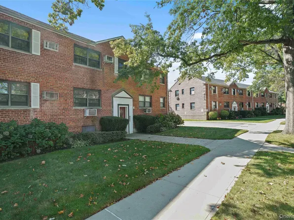 84-18 155th Avenue image 25 of 26