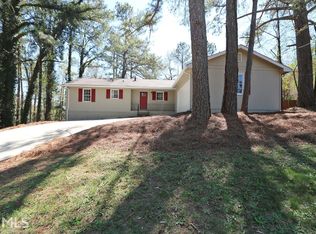 185 Simpson Dr NE, Kennesaw, GA 30144