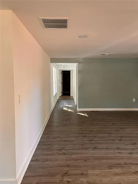 3 bed, 2.5 bath, 1344 sqft, $2,800 — Photo 3