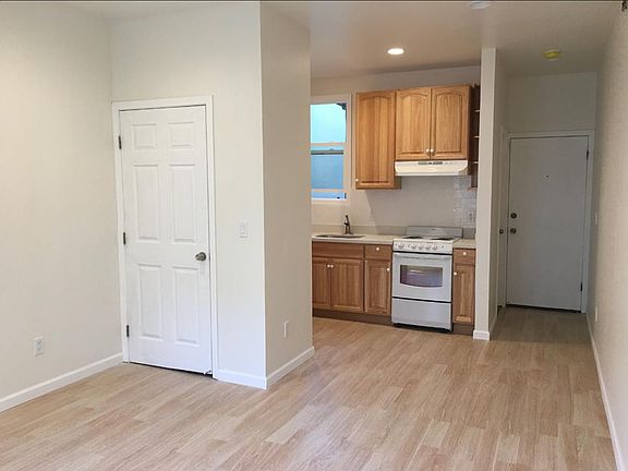 2nd image of 171 Langton St #5