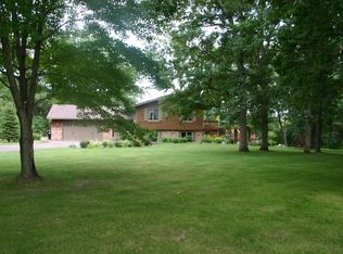 28723 Ivywood Trl, Chisago City, MN 55013