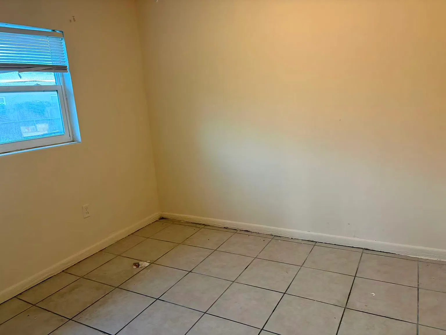 4 bed, 1435 sqft, $2,500 — Photo 3