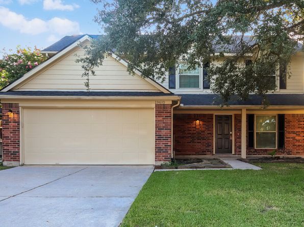 19610 Plymouth Ridge Ln