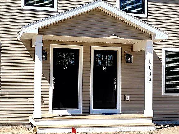 2nd image of 1109 Titus Ave #B